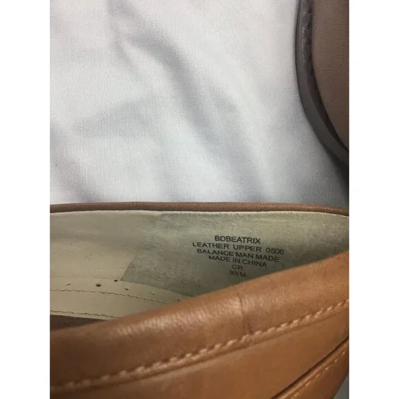 Bandolino-Beatrix Heeled Loafer - Picture 8 of 8